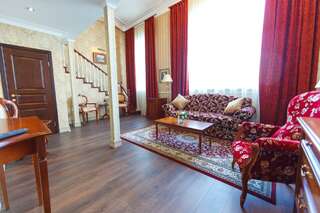 Гостиница Екатерина Санкт-Петербург 2-этажный номер люкс-2