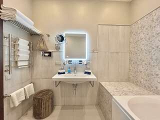 Гостиница Екатерина Санкт-Петербург Номер гранд делюкс (2 корпус)-4