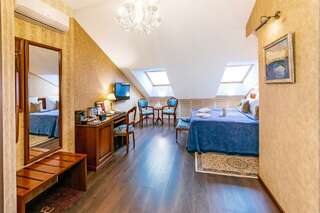 Гостиница Екатерина Санкт-Петербург Номер стандарт улучшенный (мансарда)-1